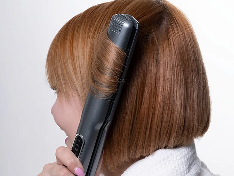 آموزش اتو کشیدن مو بدون آسیب رساندن به آن